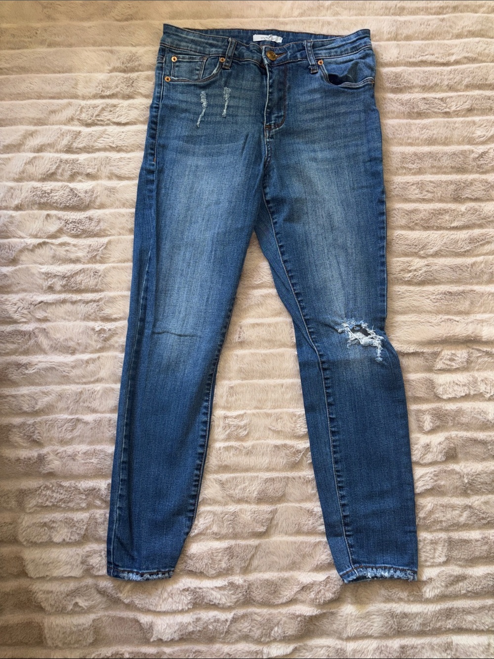 STS Blue Women's Skinny Jeans in Medium Blue with Distressed Knee